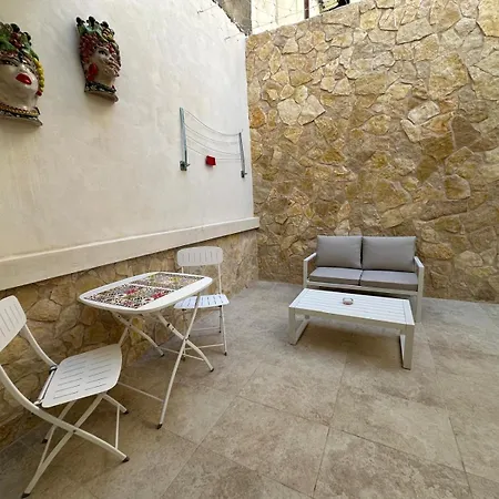 Apartamento Emi's House Sea Front Giardini Naxos